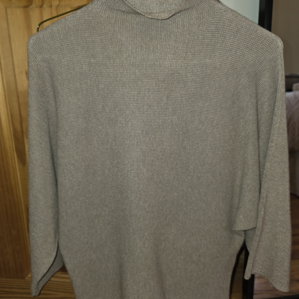 Cyrus Womens Turtleneck Sweater in Gray